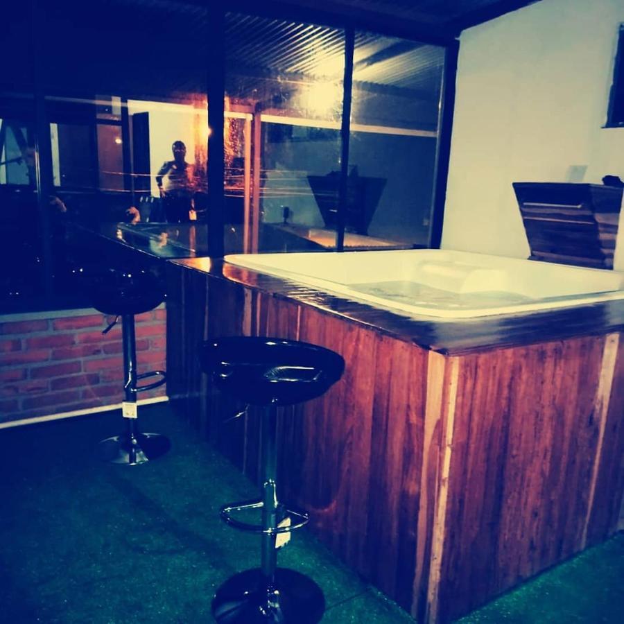 Hostal Spa Casa De Piedra Con Jacuzzi Santa Rosa de Cabal Extérieur photo